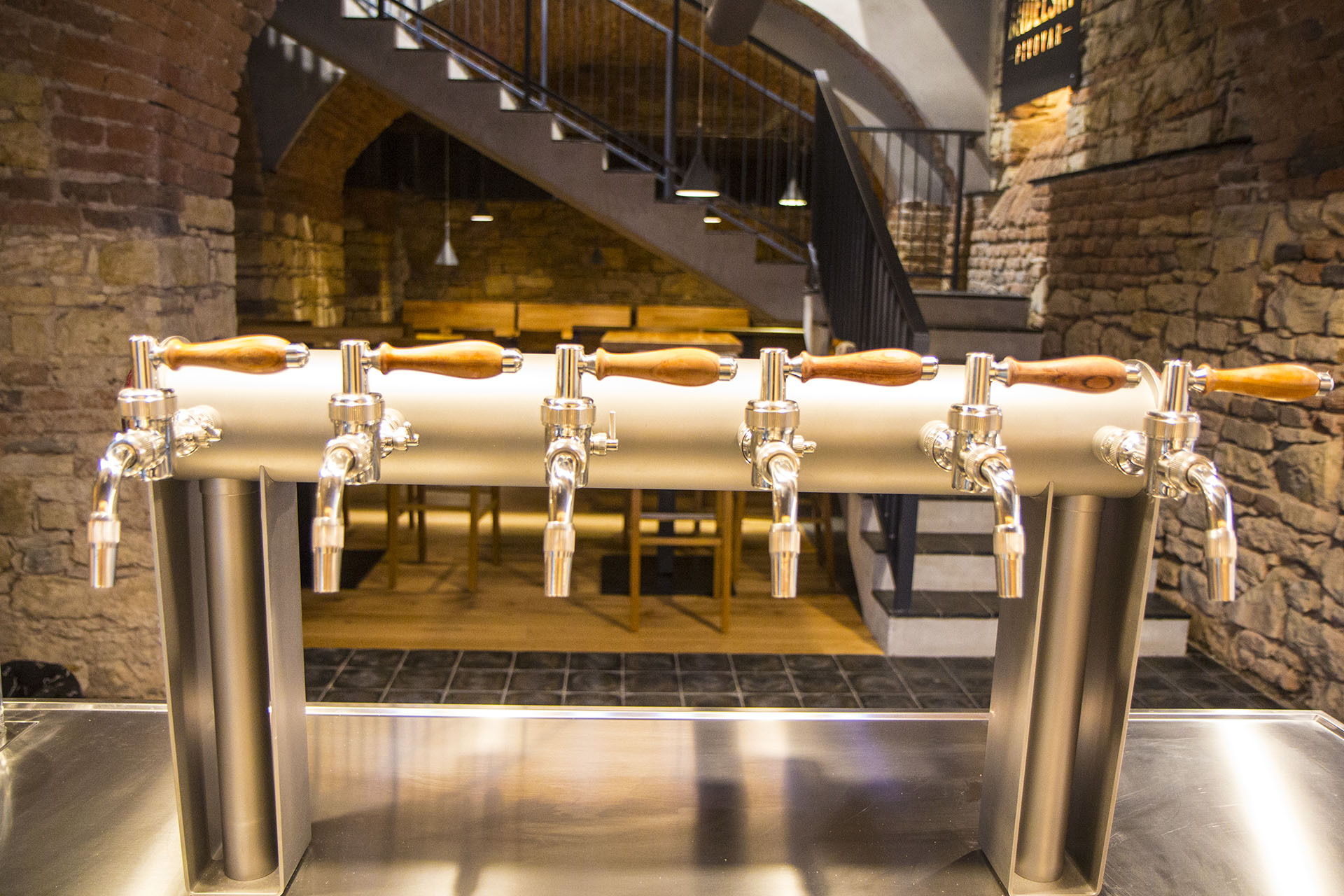 Zone bar avec bière pression directement des cuves